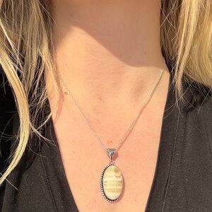 Silver Yellow Lace Agate Pendant Necklace